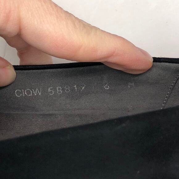 Stuart Weitzman Legacy Cap Toe Ballet Loafers Flat Black Suede Chain Accent 6 - Picture 12 of 16